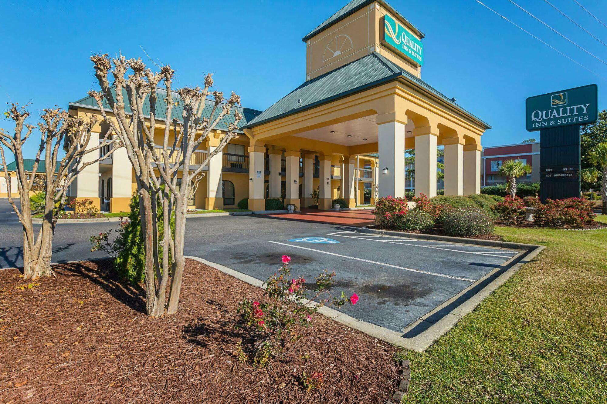 Quality Inn & Suites Florence Civic Center Exterior photo
